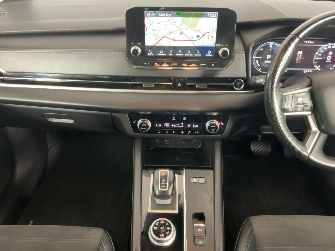 Photo '18' of Mitsubishi Outlander