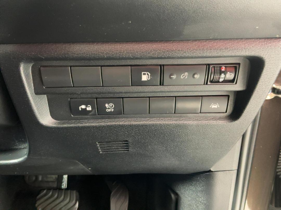 Photo '24' of Mitsubishi Outlander