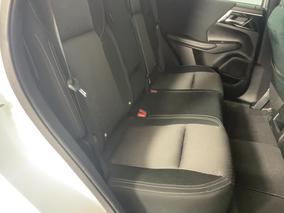 Photo '20' of Mitsubishi Outlander
