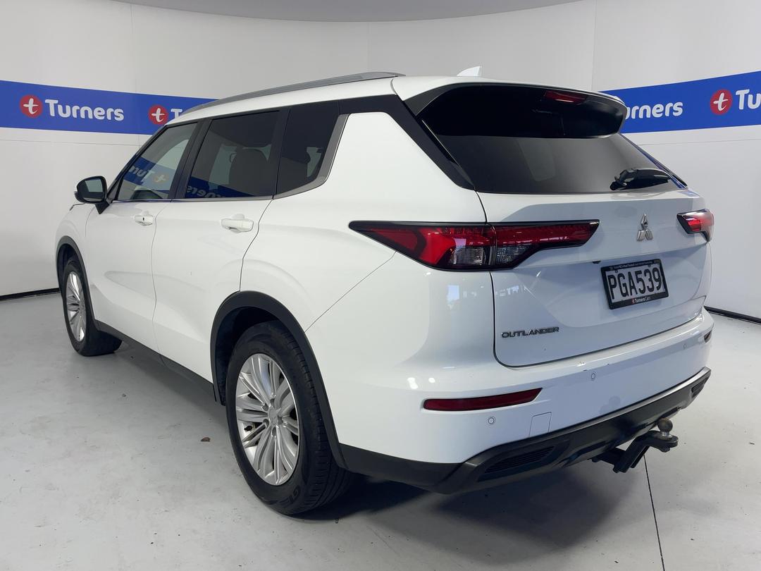Photo '5' of Mitsubishi Outlander