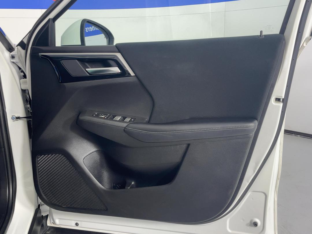 Photo '15' of Mitsubishi Outlander