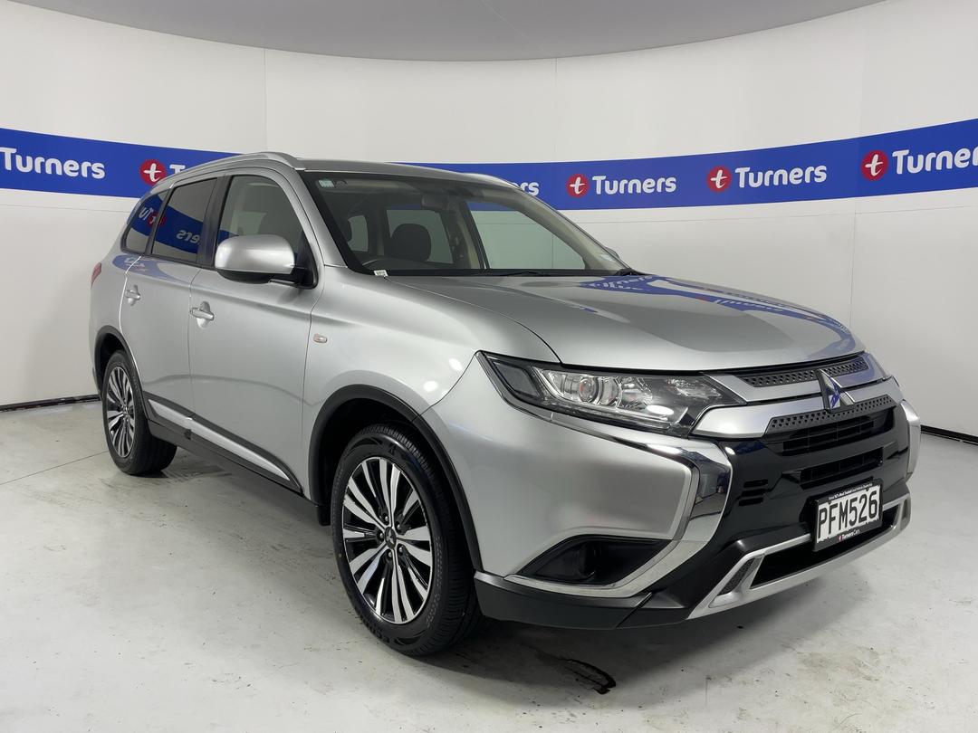 Photo '1' of Mitsubishi Outlander