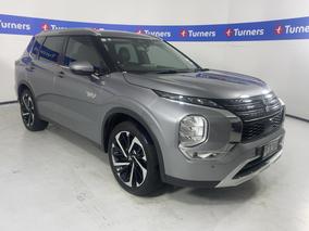 Photo '1' of Mitsubishi Outlander