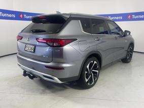 Photo '7' of Mitsubishi Outlander