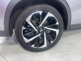Photo '12' of Mitsubishi Outlander