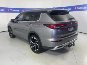 Photo '5' of Mitsubishi Outlander