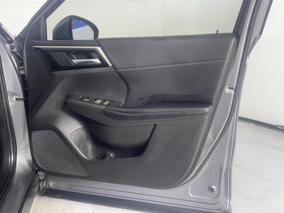 Photo '15' of Mitsubishi Outlander