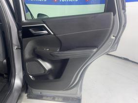 Photo '19' of Mitsubishi Outlander