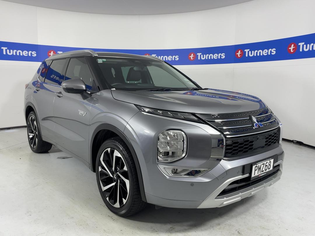 Photo '1' of Mitsubishi Outlander