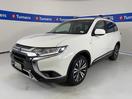 Thumbnail '4' of Mitsubishi Outlander