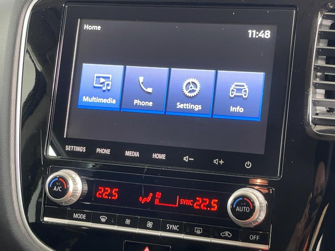 Photo '26' of Mitsubishi Outlander