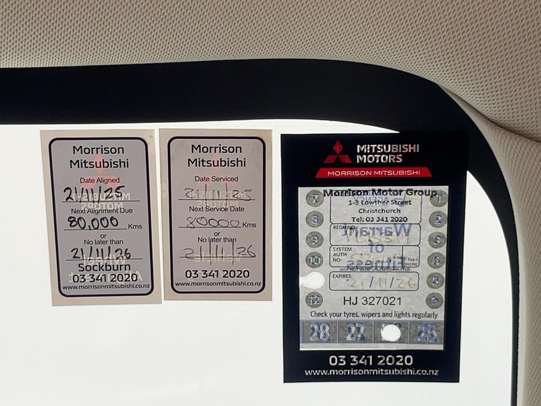 Photo '29' of Mitsubishi Outlander