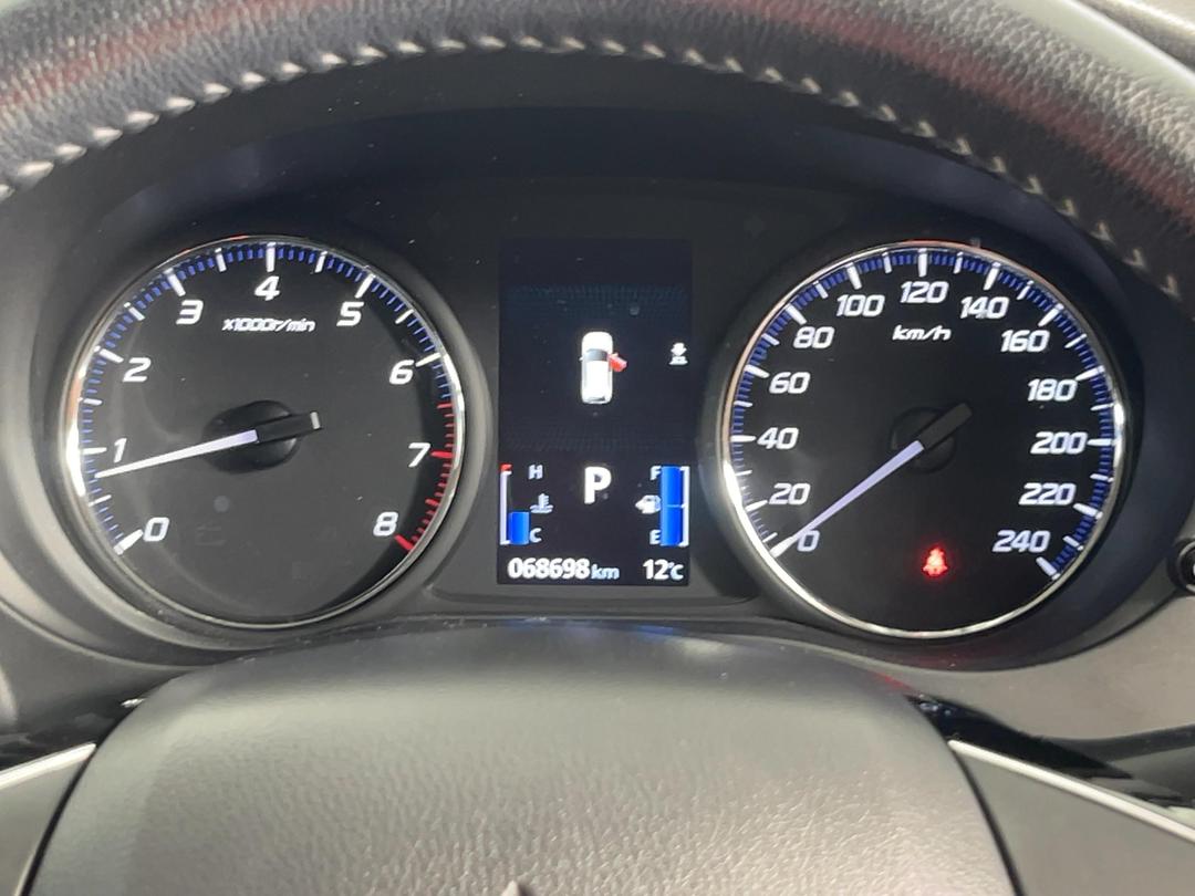 Photo '21' of Mitsubishi Outlander