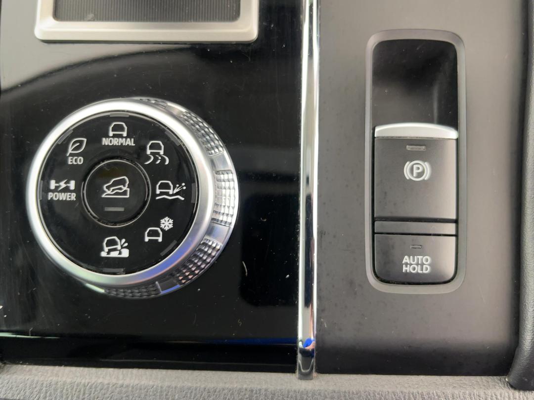Photo '27' of Mitsubishi Outlander