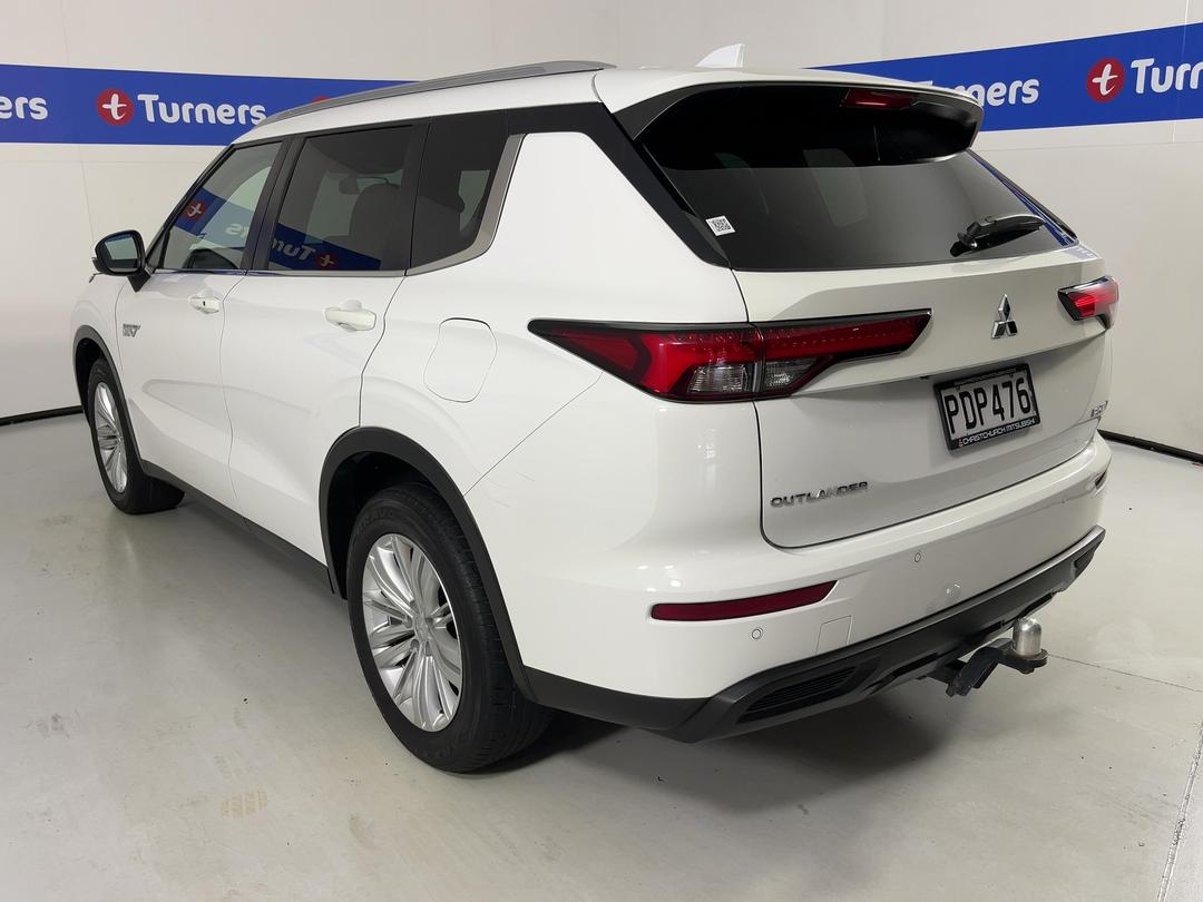 Photo '5' of Mitsubishi Outlander