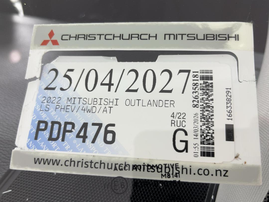 Photo '24' of Mitsubishi Outlander