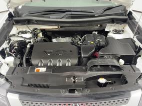 Photo '13' of Mitsubishi Outlander