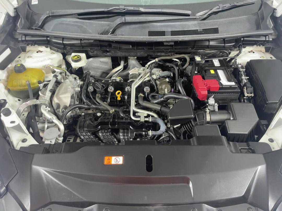 Photo '13' of Mitsubishi Outlander