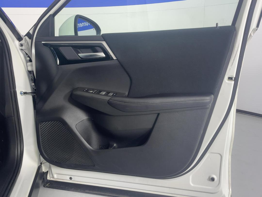 Photo '15' of Mitsubishi Outlander