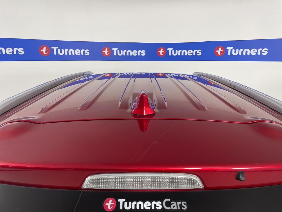 Photo '32' of Mitsubishi Outlander