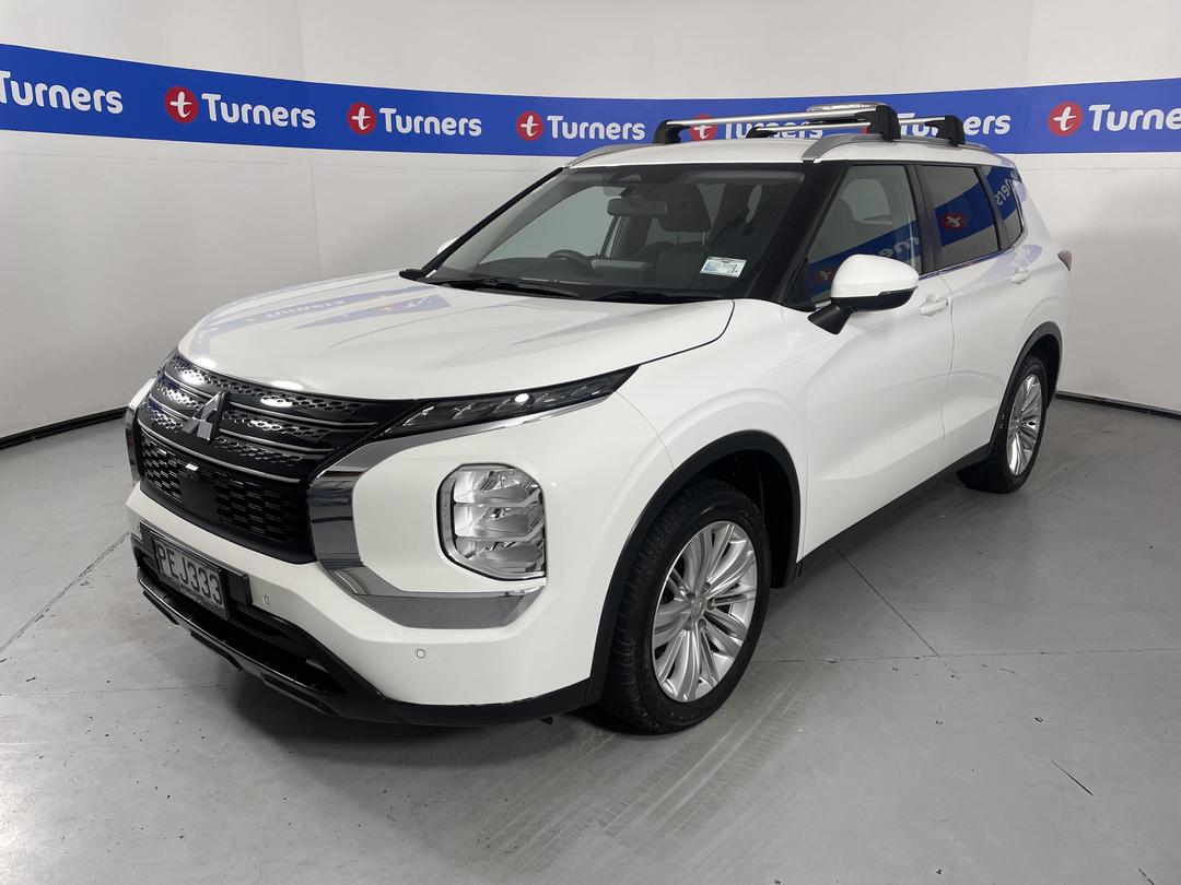 Photo '4' of Mitsubishi Outlander