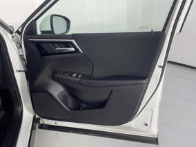 Photo '15' of Mitsubishi Outlander