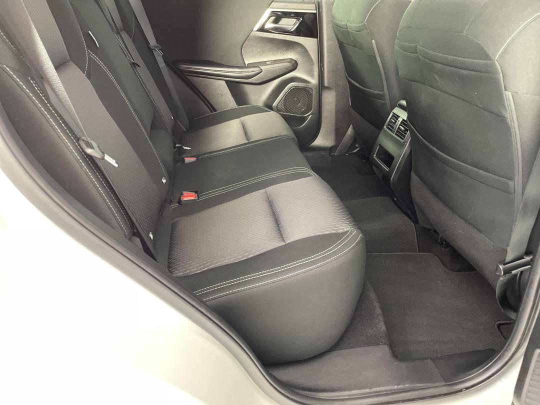 Photo '20' of Mitsubishi Outlander