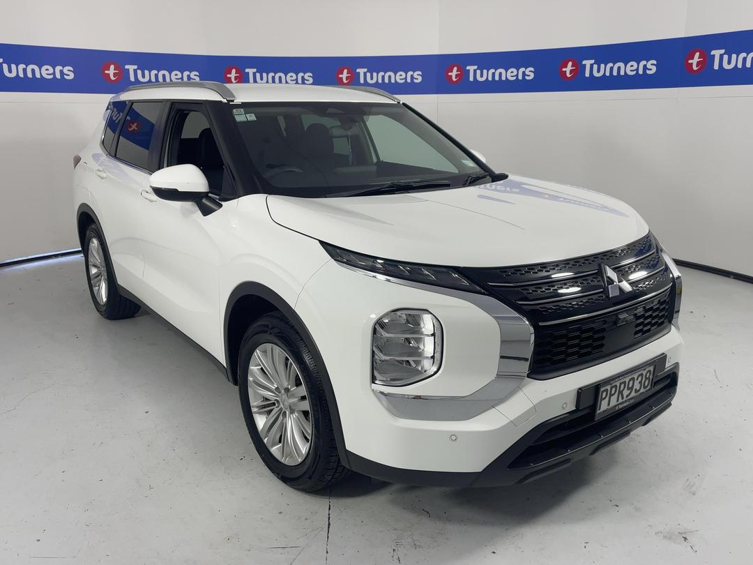Photo '1' of Mitsubishi Outlander