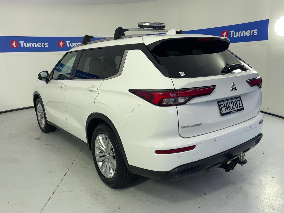 Photo '5' of Mitsubishi Outlander