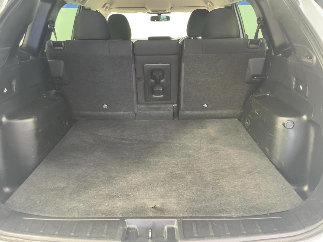 Photo '14' of Mitsubishi Outlander