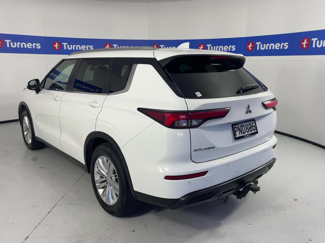 Photo '5' of Mitsubishi Outlander