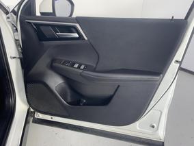 Photo '15' of Mitsubishi Outlander