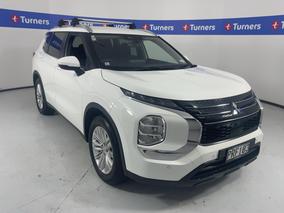 Photo '1' of Mitsubishi Outlander
