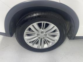 Photo '12' of Mitsubishi Outlander