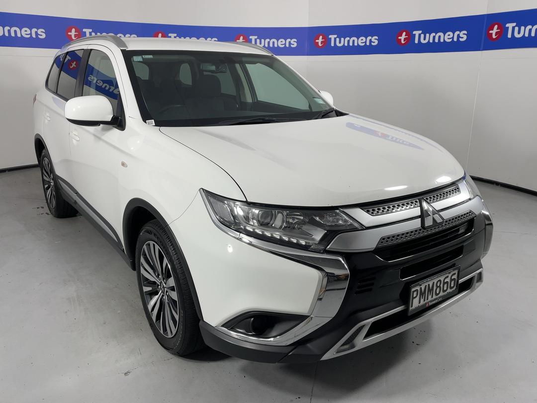 Photo '1' of Mitsubishi Outlander