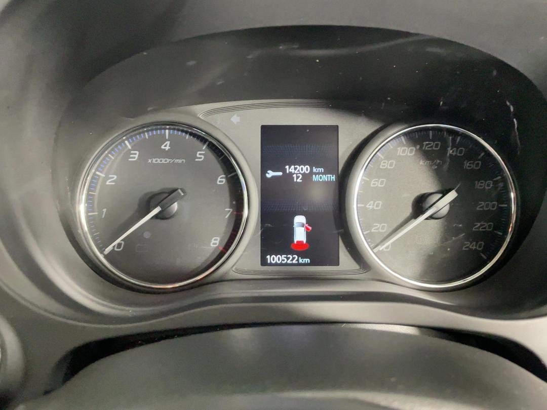 Photo '21' of Mitsubishi Outlander