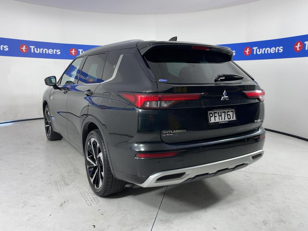 Photo '5' of Mitsubishi Outlander