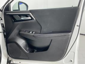 Photo '15' of Mitsubishi Outlander
