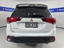 Thumbnail '6' of Mitsubishi Outlander