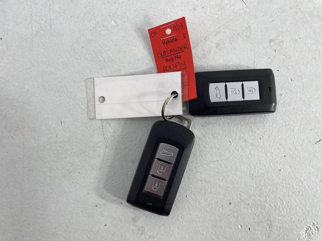 Photo '22' of Mitsubishi Outlander