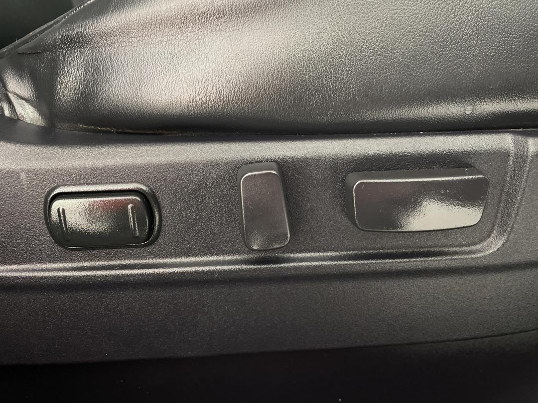 Photo '23' of Mitsubishi Outlander