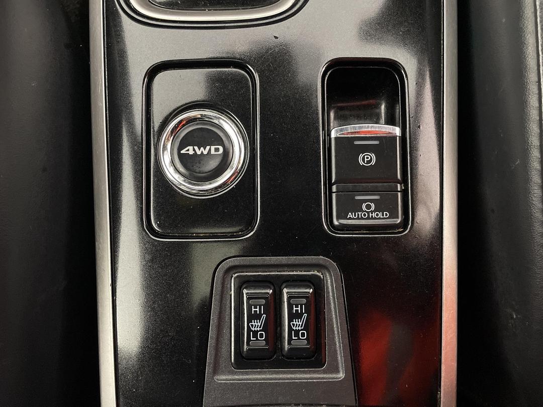 Photo '29' of Mitsubishi Outlander