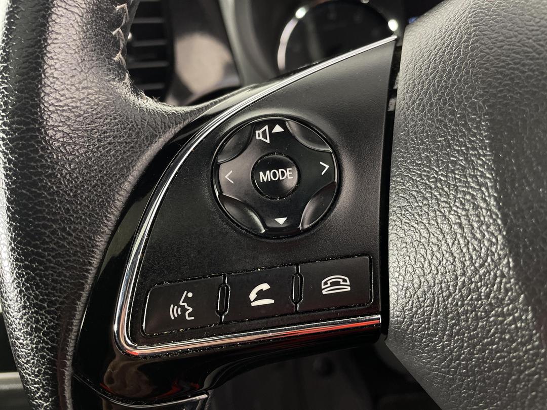 Photo '27' of Mitsubishi Outlander