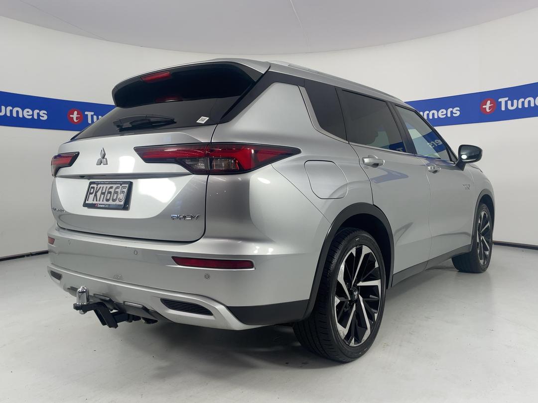 Photo '7' of Mitsubishi Outlander
