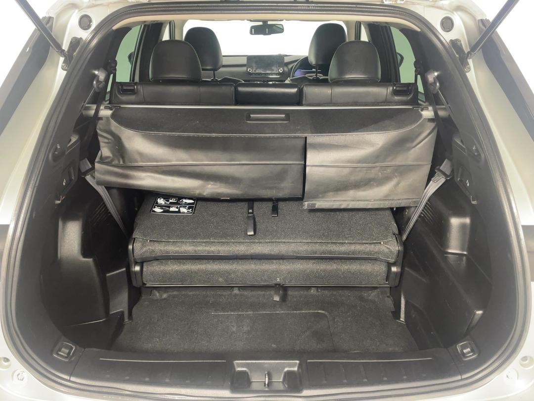 Photo '14' of Mitsubishi Outlander