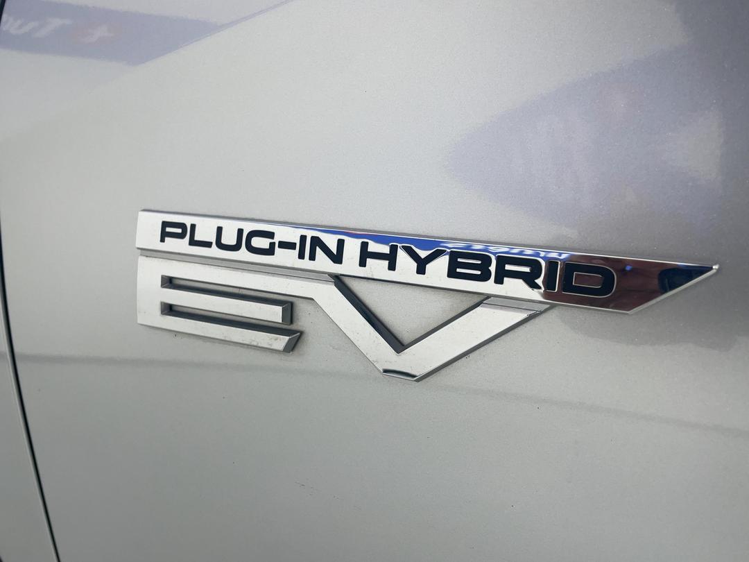 Photo '31' of Mitsubishi Outlander