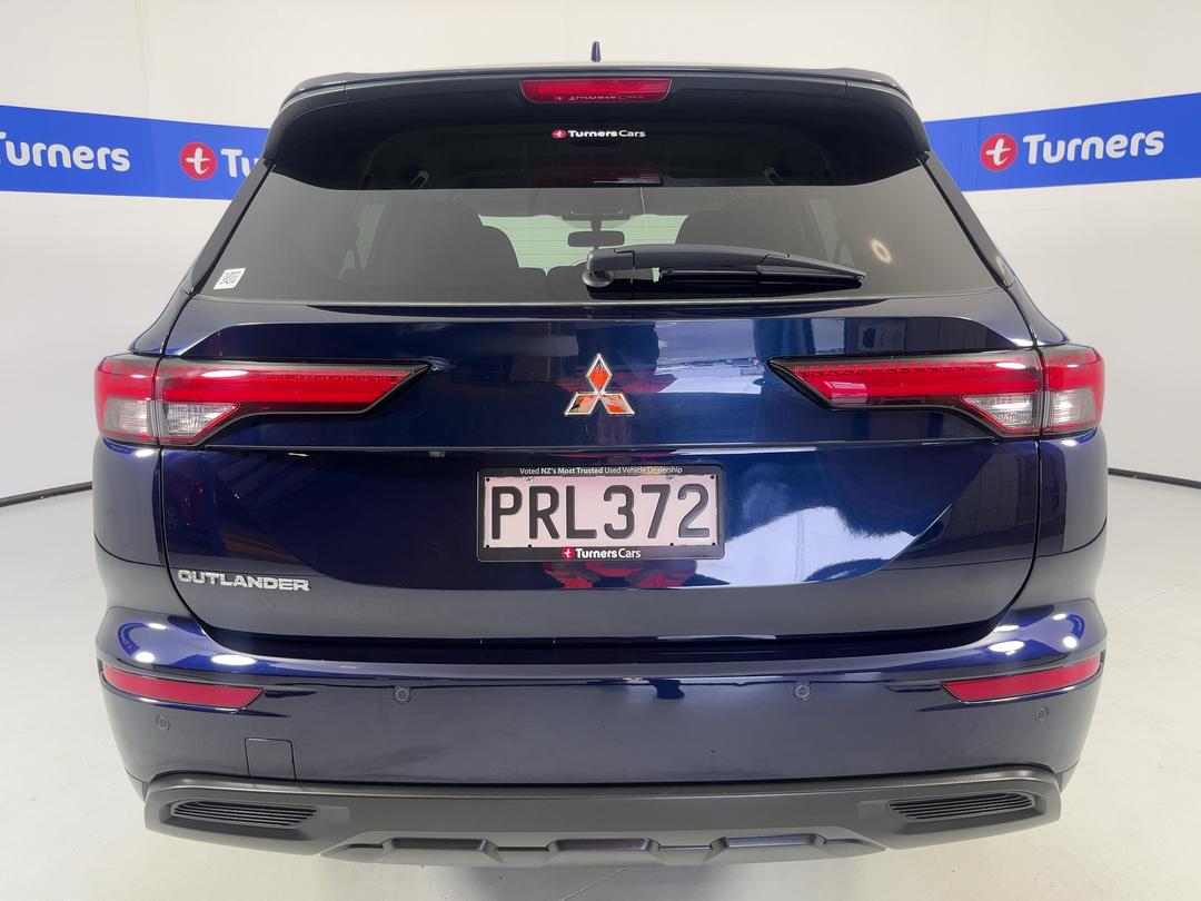 Photo '6' of Mitsubishi Outlander