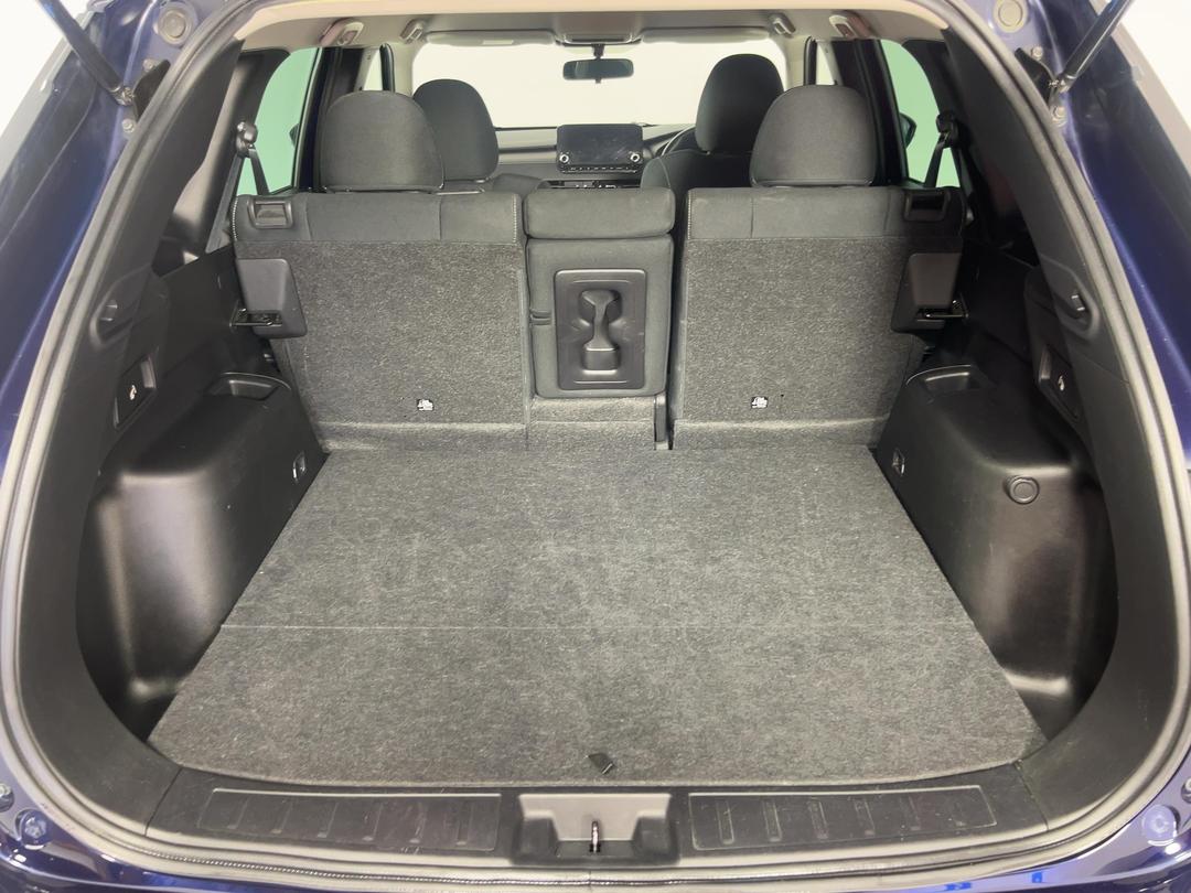 Photo '14' of Mitsubishi Outlander