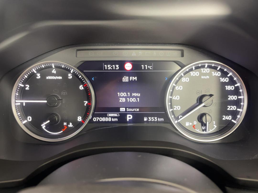 Photo '21' of Mitsubishi Outlander