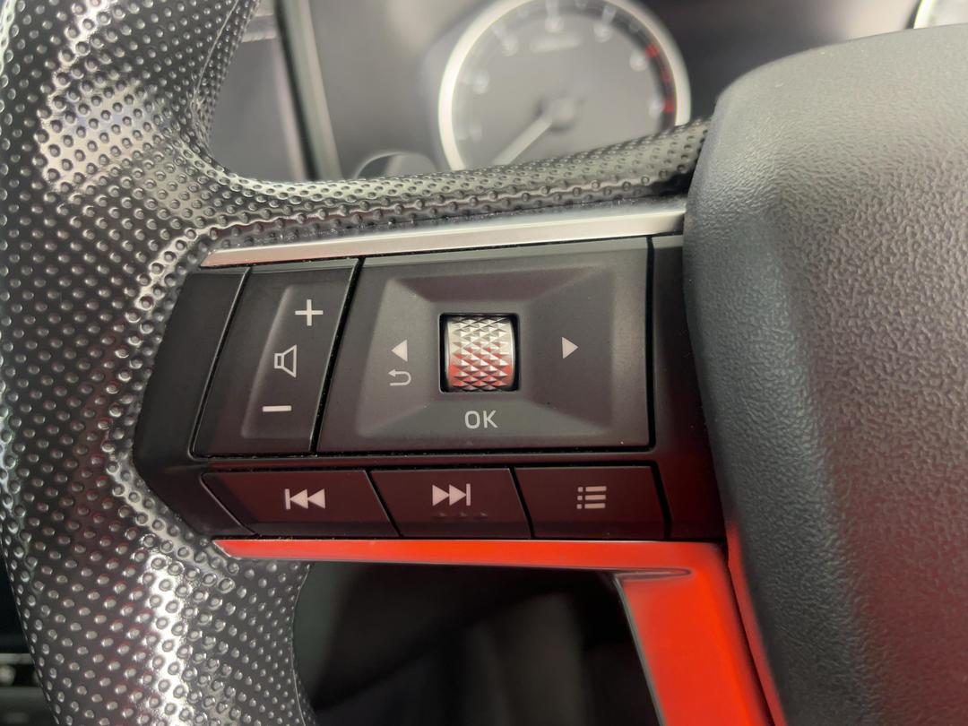 Photo '25' of Mitsubishi Outlander